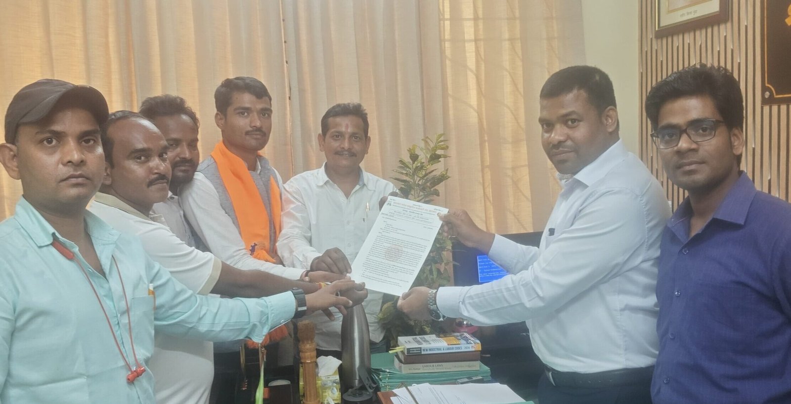 Jharkhand 108 Ambulance Workers Protest