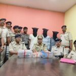 गढ़वा में पुलिस का ‘ऑपरेशन क्लीन’: शहर को दहलाने की बड़ी साजिश नाकाम ; बस स्टैंड फायरिंग का मास्टरमाइंड पप्पू खान और हथियारबंद स्कूटी सवार अपराधी दबोचे!