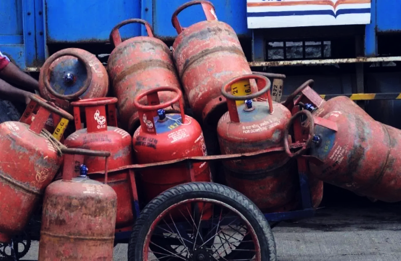 Stacked gas cylinders on a cart