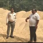 गढ़वा में एडवेंचर या लूट? वन भूमि पर अवैध बालू का महा-भंडार सीज, 500 डंपर बालू जब्त होते ही माफियाओं में मचा हड़कंप!